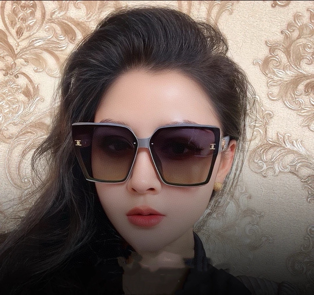 Luxury Women’s Oversized Square Sunglasses – Designer Ornate Temples