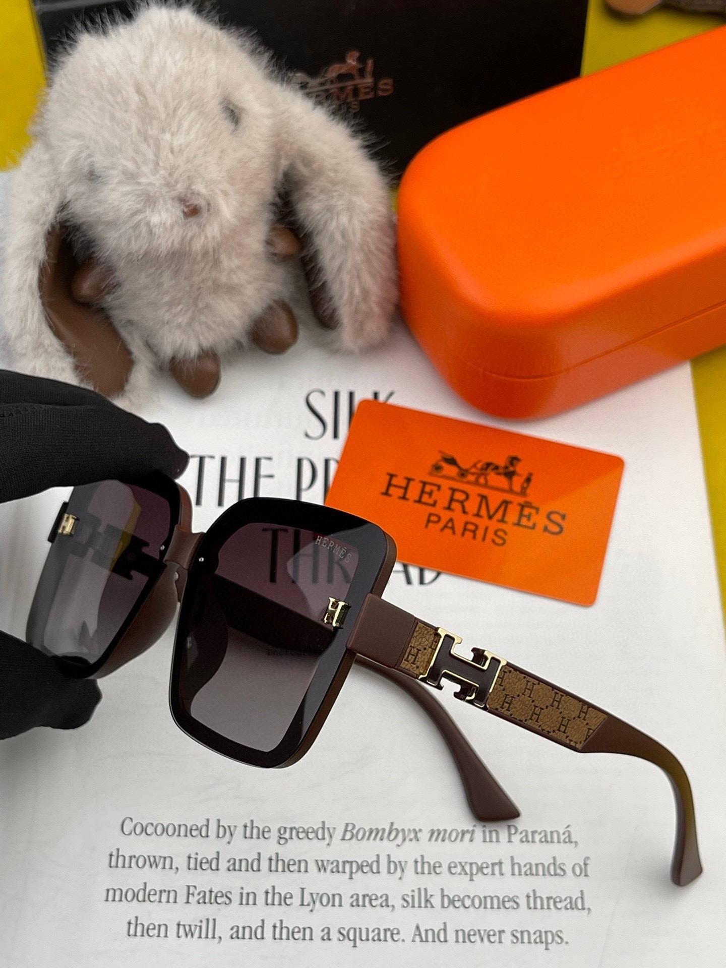 Luxury Oversized Square Sunglasses for Women – Chic Gradient Lens