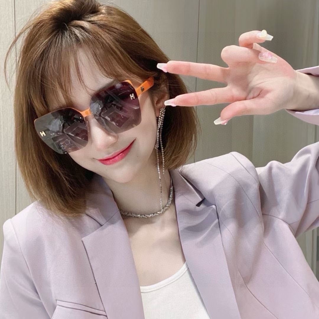 Luxury Oversized Square Sunglasses for Women with Rhinestone Tassels