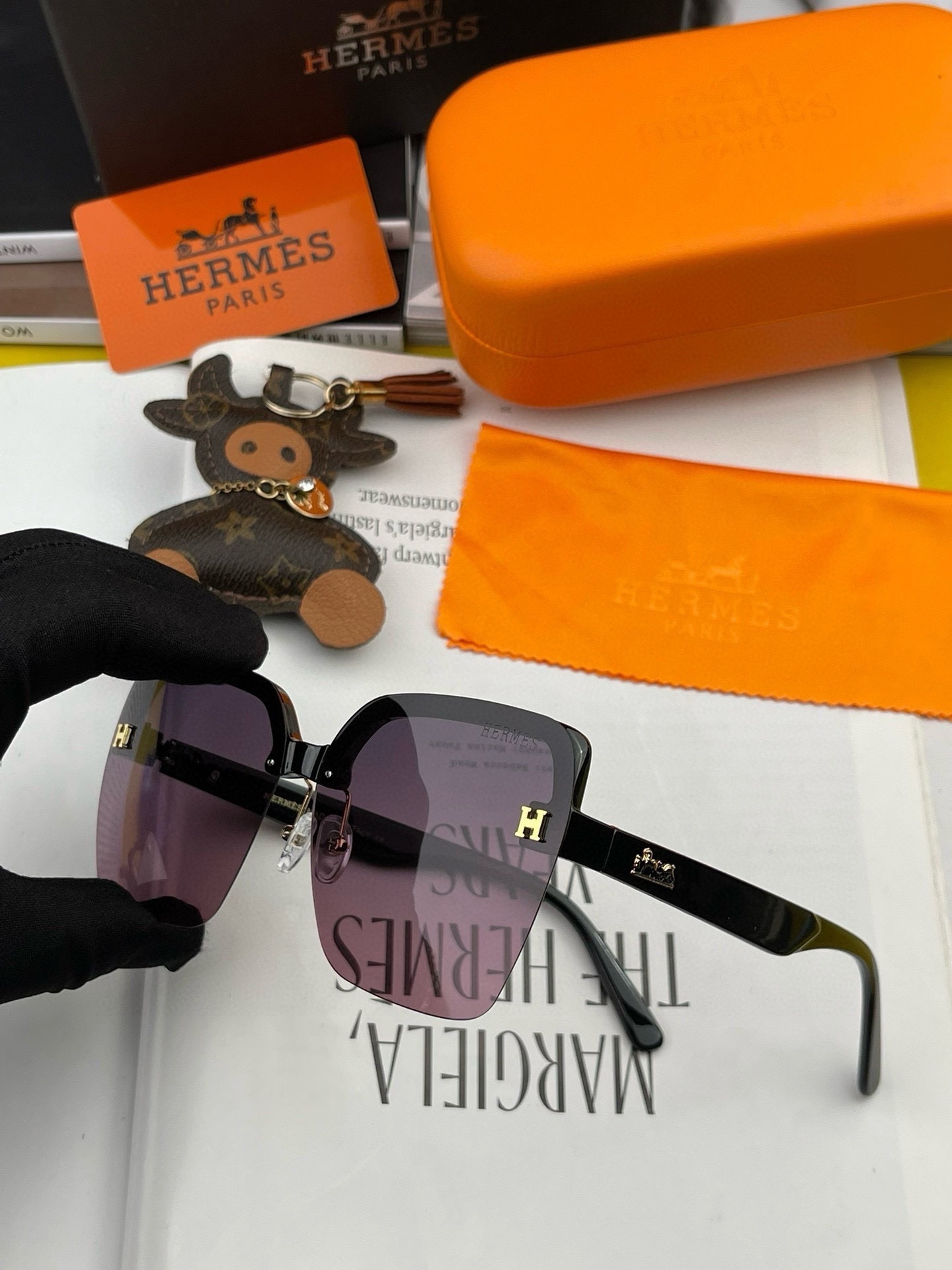 Luxury Oversized Square Sunglasses for Women with Rhinestone Tassels