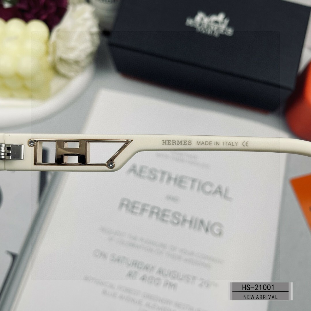 Luxury Women’s Oversized Butterfly Sunglasses – HS-21001