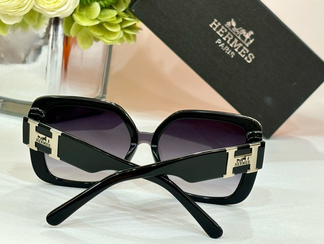 Hermes Paris Women’s Oversized Square Sunglasses – Gradient Lenses
