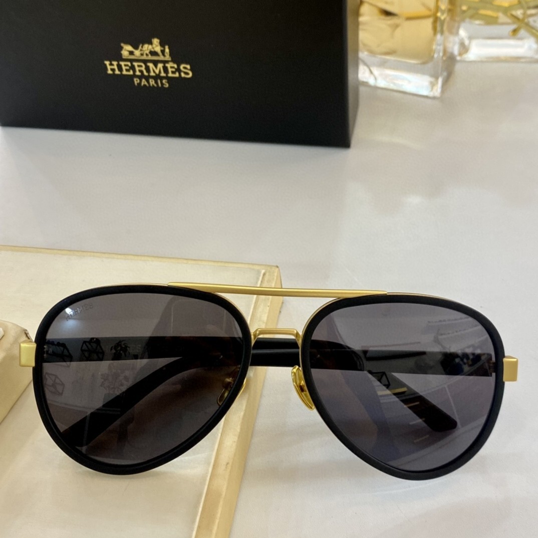 Hermès Aviator Sunglasses – Tortoiseshell Frame & Gradient Lenses