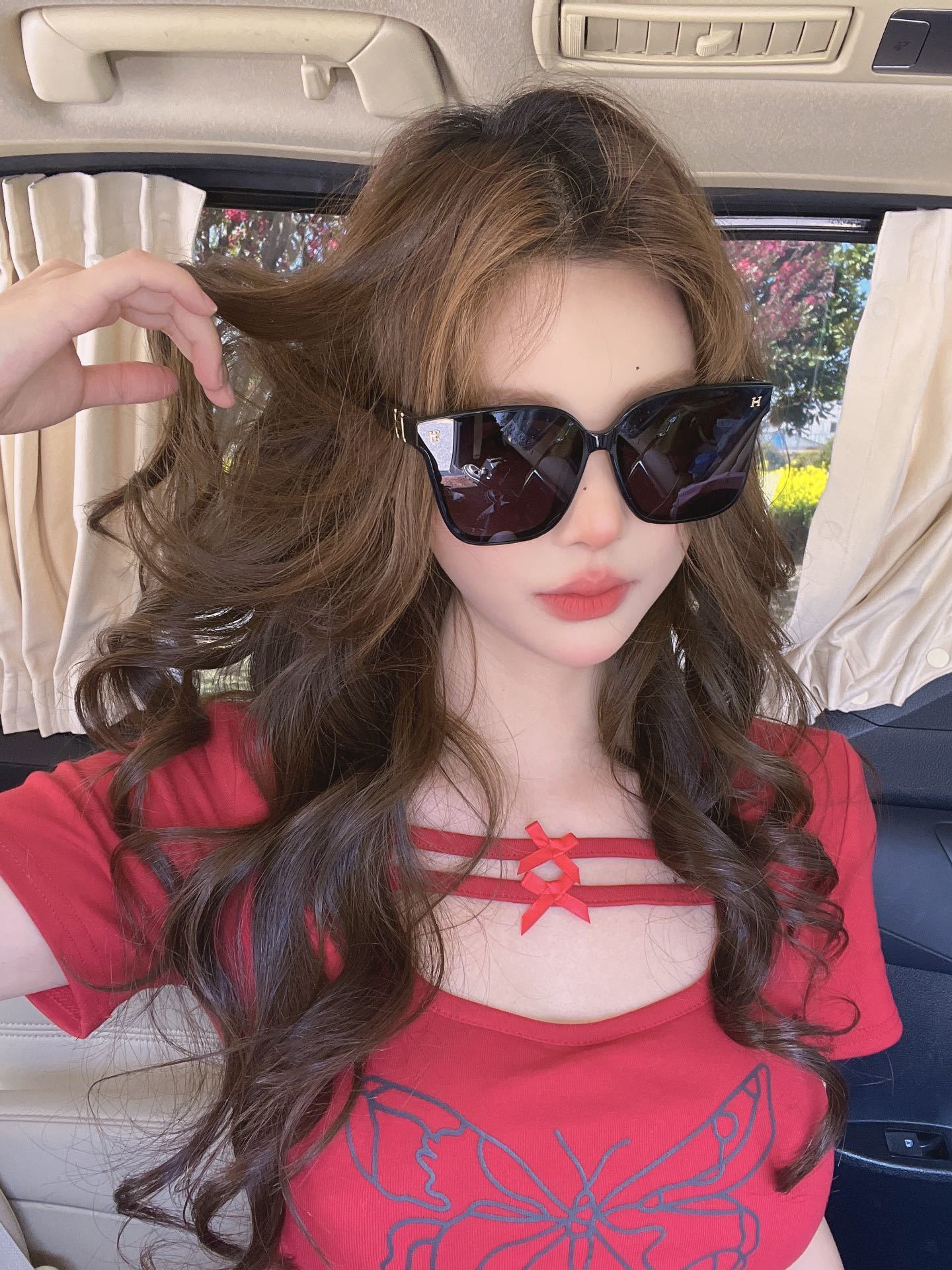 Luxury Oversized Square Sunglasses – Trendy Orange Frame for Women