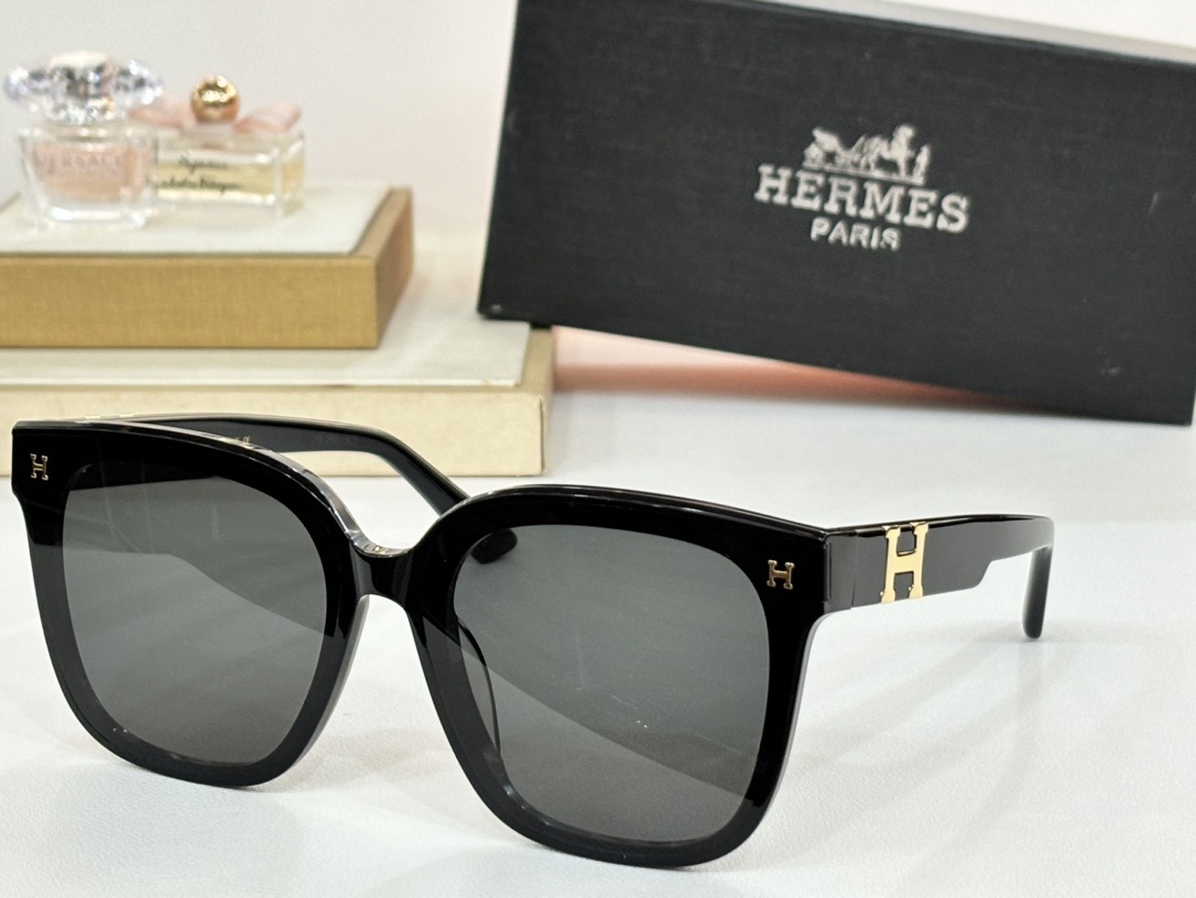 Hermes Luxury Oversized Square Sunglasses – Olive Green & Gold