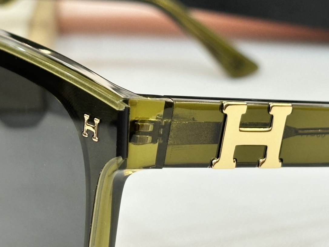 Hermes Luxury Oversized Square Sunglasses – Olive Green & Gold