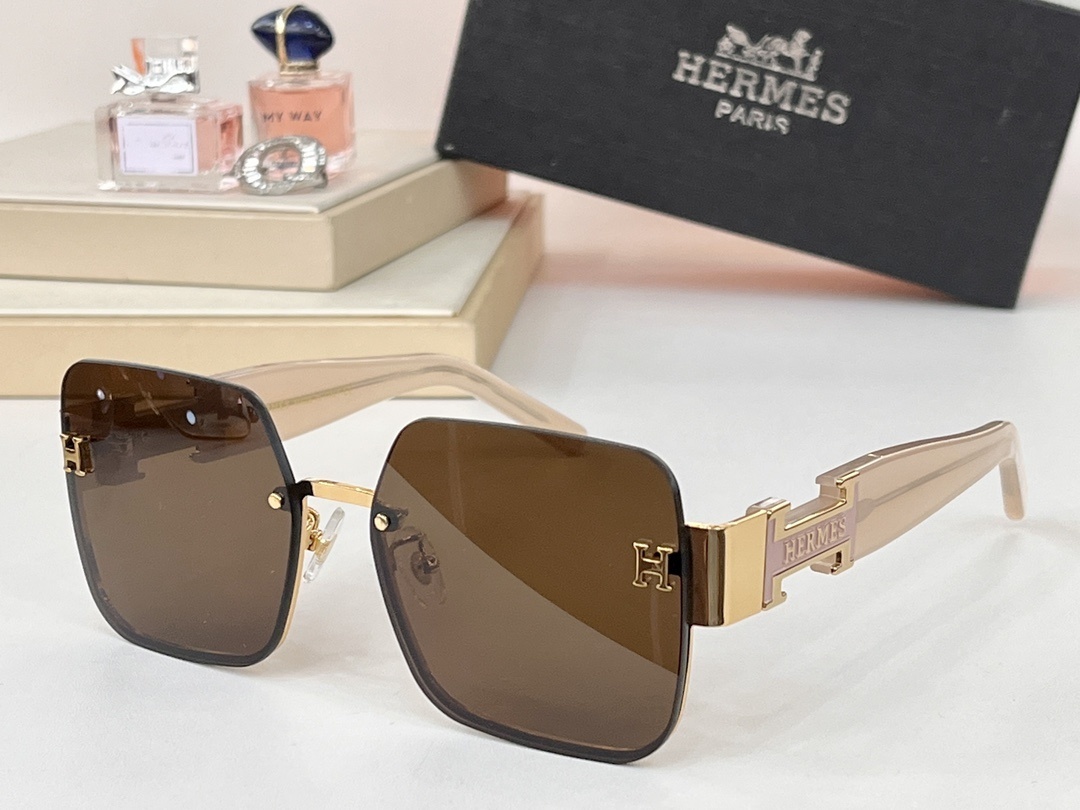 Luxury Hermès Square Oversized Sunglasses – Orange & Gold
