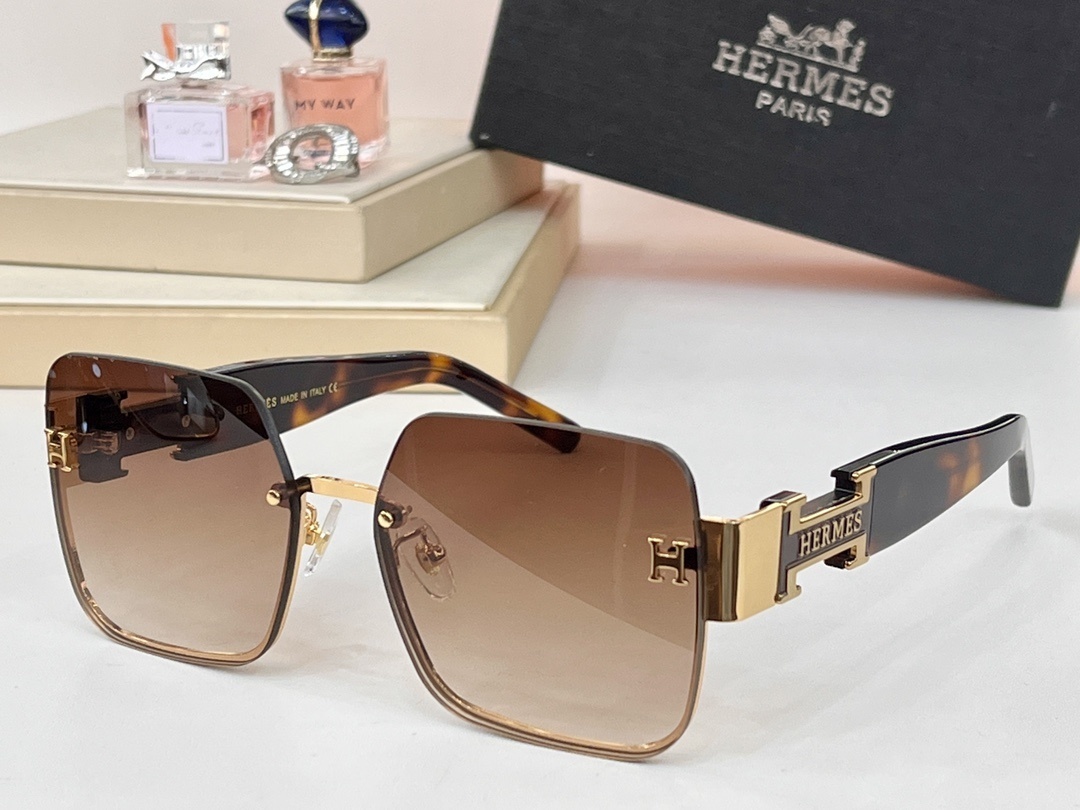 Luxury Hermès Square Oversized Sunglasses – Orange & Gold