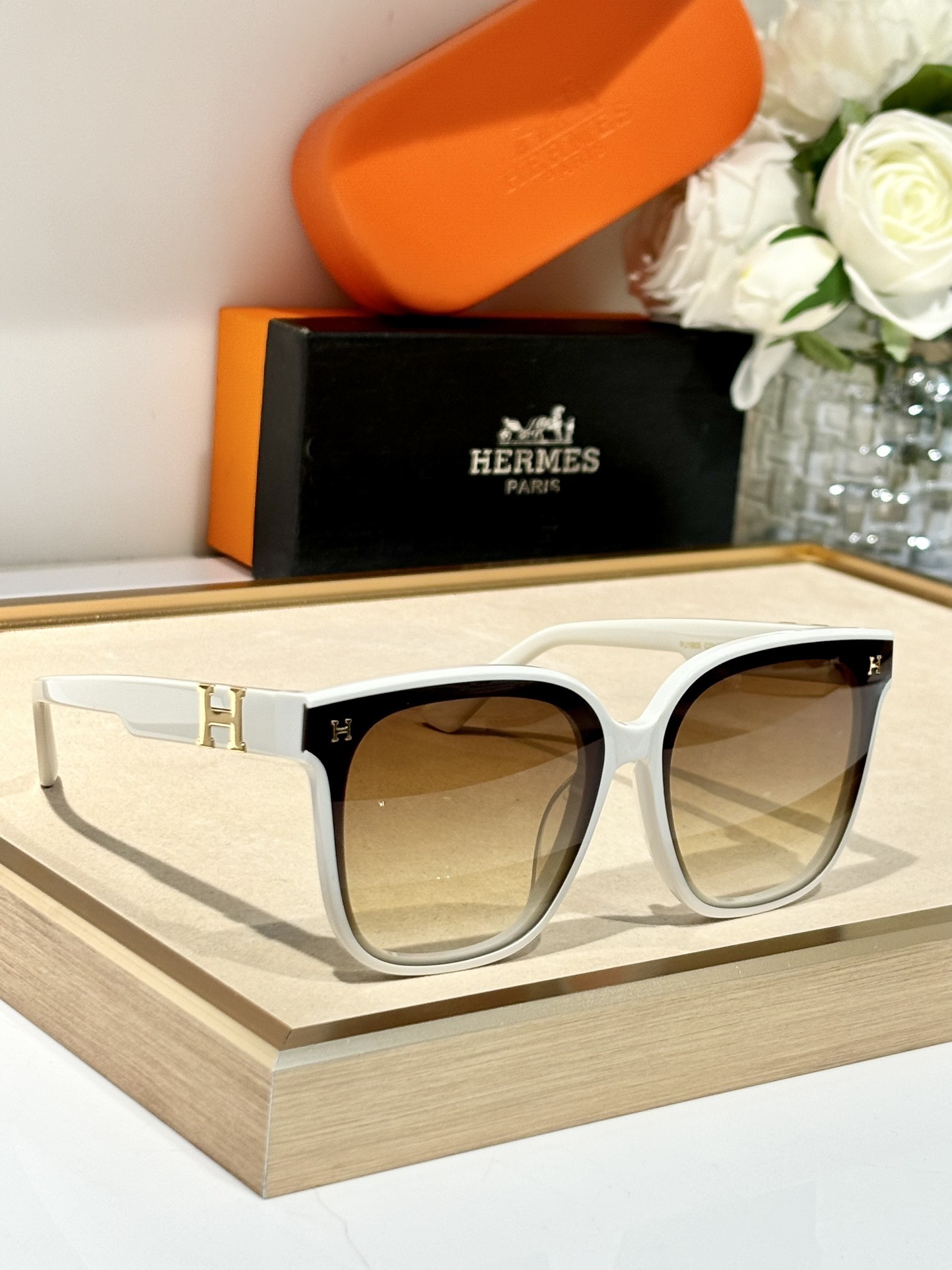 Hermès Luxury White Square Sunglasses with Gold H Logo