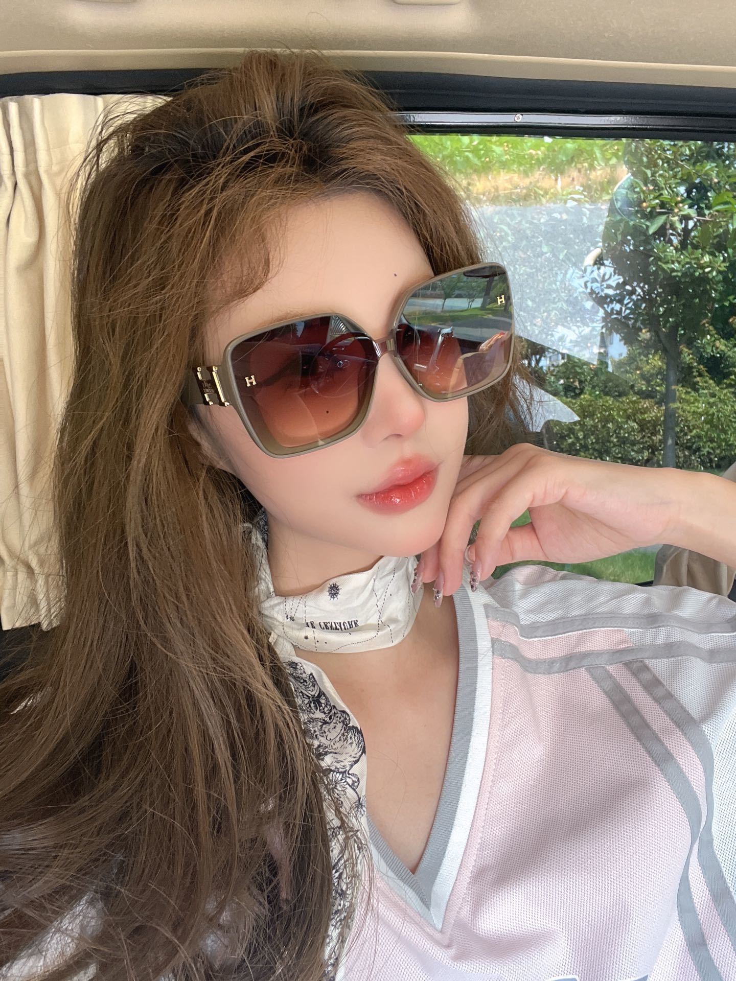 Luxury Oversized Square Sunglasses for Women – Chic Designer Style