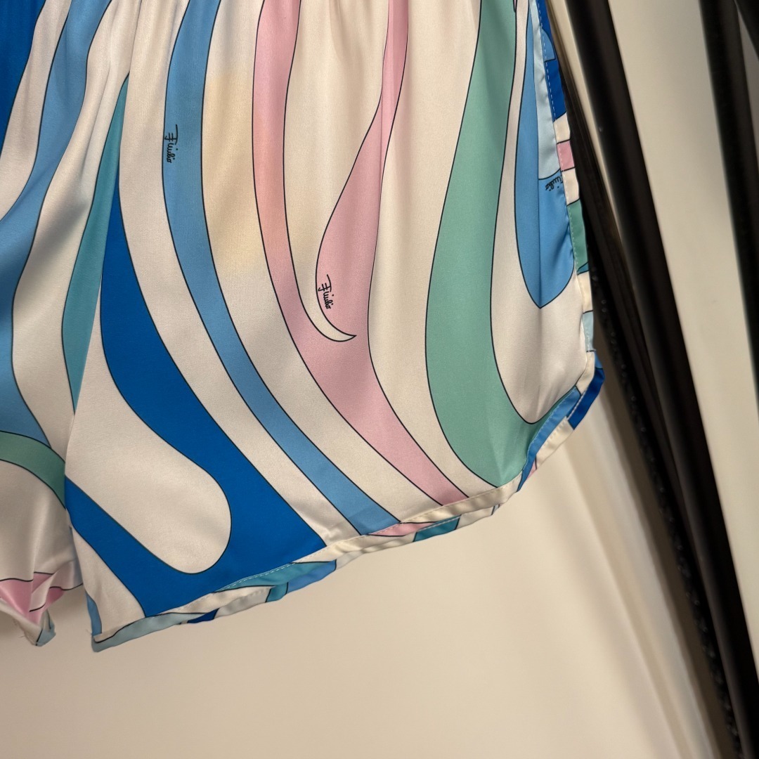 Pucci Abstract Print Silk Shorts – Blue & Pink Resort Wear