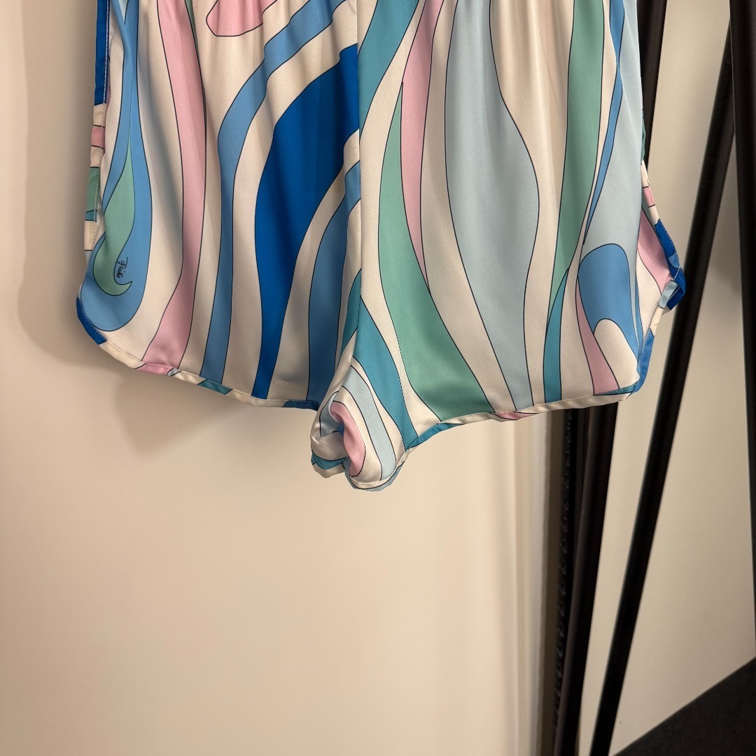 Pucci Abstract Print Silk Shorts – Blue & Pink Resort Wear