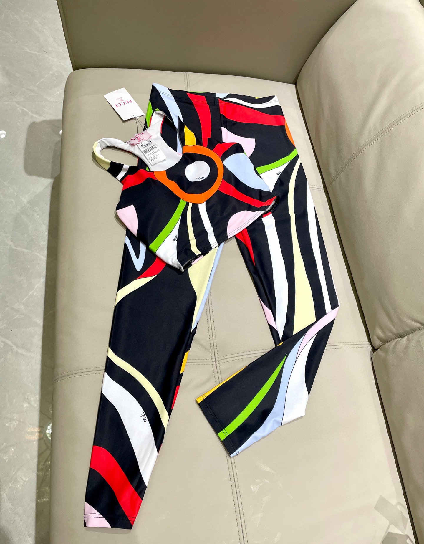 Emilio Pucci Geometric Print Sports Bra Crop Top – Designer Activewear