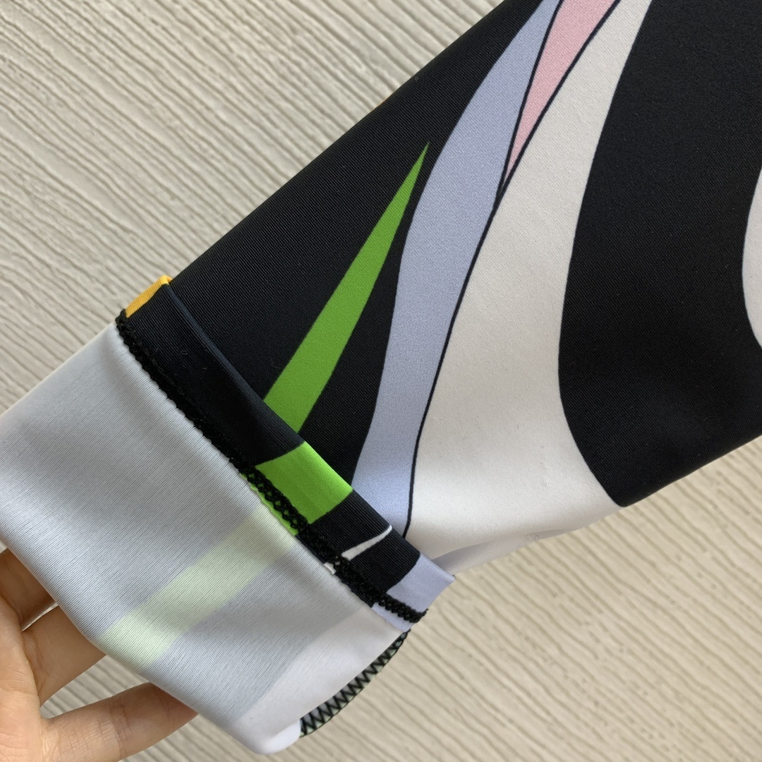 Pucci Print Activewear Set – Sports Bra & Leggings Gym Yoga Outfit