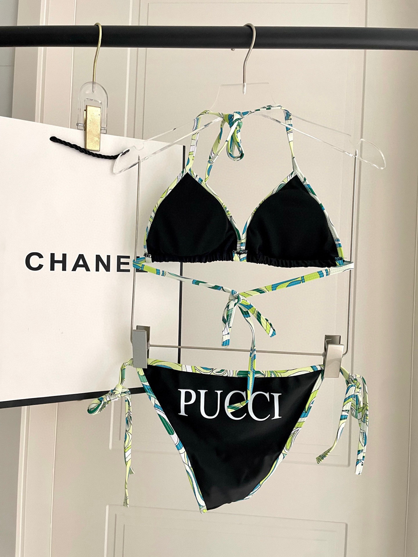 Chic Black Triangle Bikini Set – Green Geometric Trim Swimwear