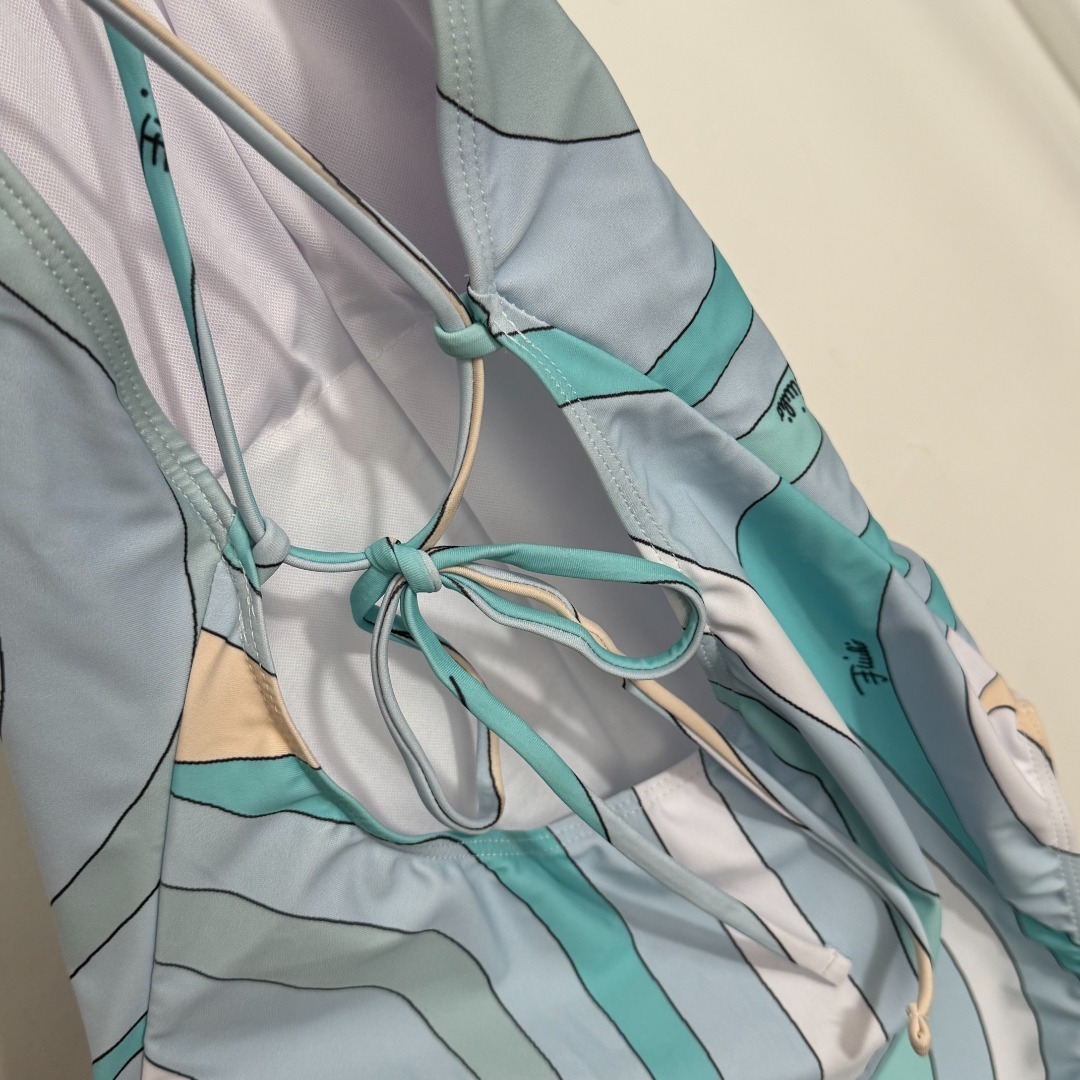 Luxury Abstract Print 2-Piece Set – Halter Top & Midi Skirt