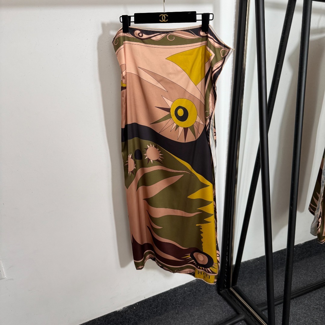 Pucci Geometric Print Bikini & Sarong Set – Luxury Resort Wear