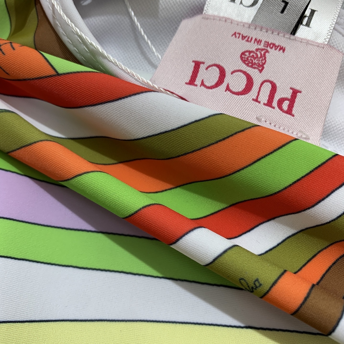 Vibrant Abstract Print Triangle Bikini Set – Summer Beachwear