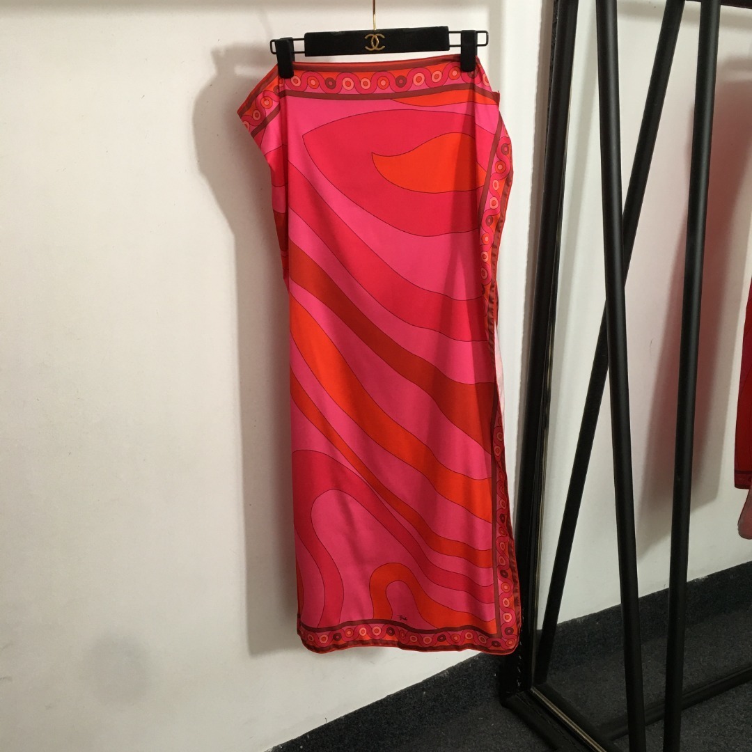 Emilio Pucci Pink Swirl Print Bikini & Skirt Set – Luxury Resort Wear