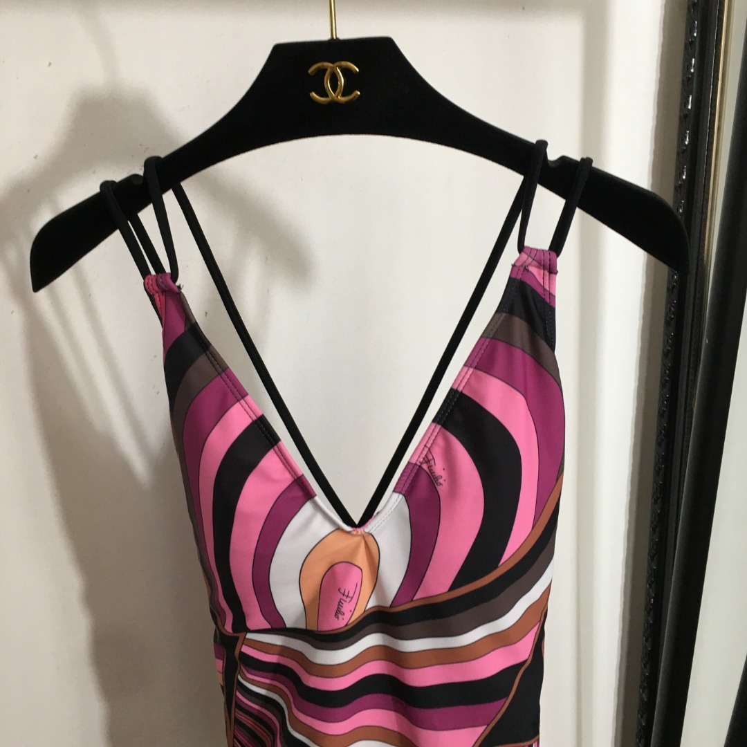 Retro Geometric Print V-Neck One-Piece Swimsuit – Pink & Brown