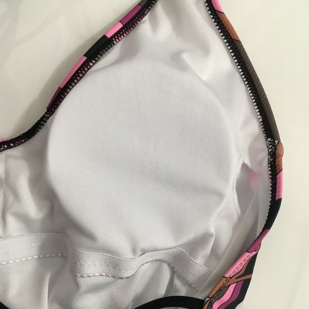 Retro Geometric Print V-Neck One-Piece Swimsuit – Pink & Brown