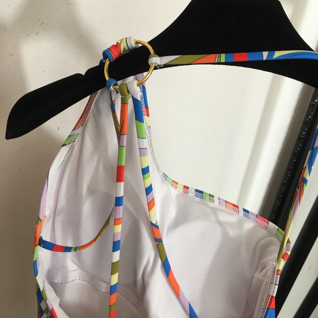 Vibrant Retro Swirl Print One-Shoulder One-Piece Swimsuit