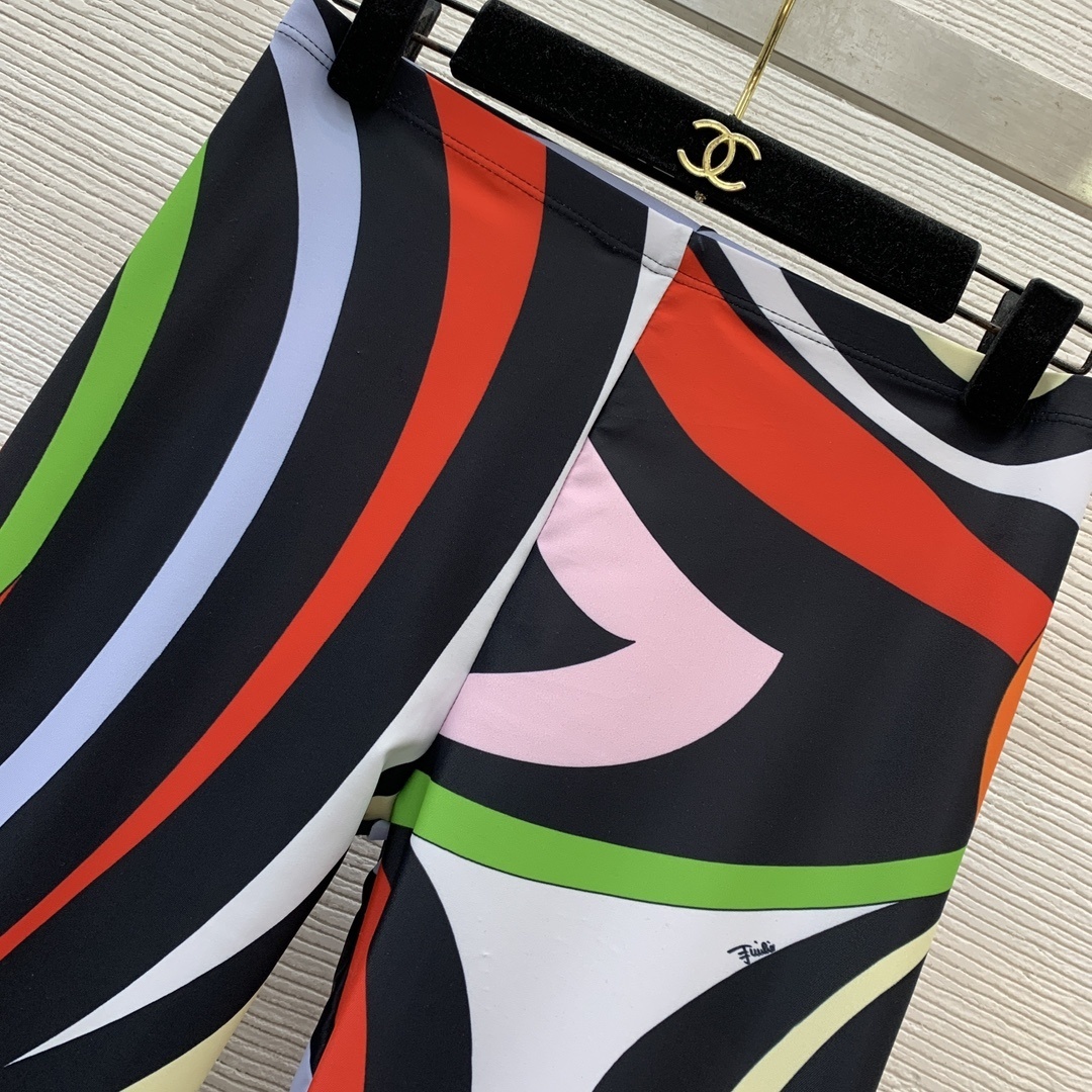 Pucci Abstract Swirl Print Activewear Set – Bra & Leggings