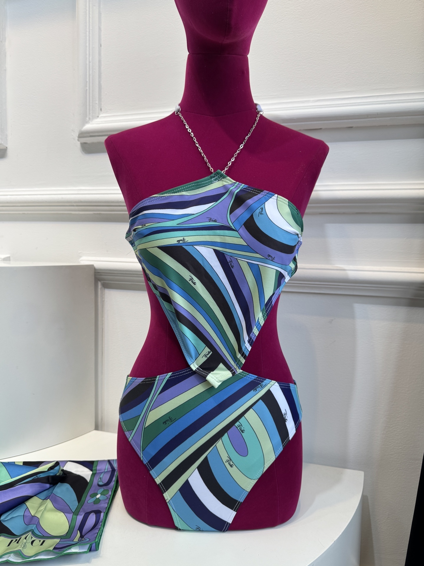 Retro Swirl Print 3-Piece Bikini Set with Matching Sarong Cover-Up