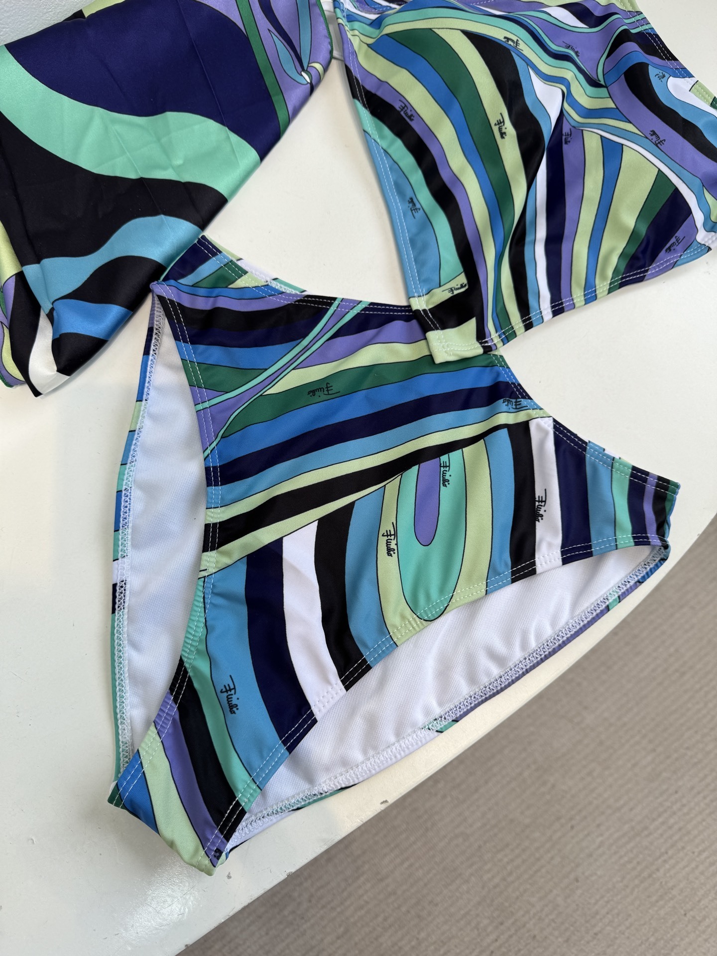 Retro Swirl Print Chain Halter Bikini Set & Scarf