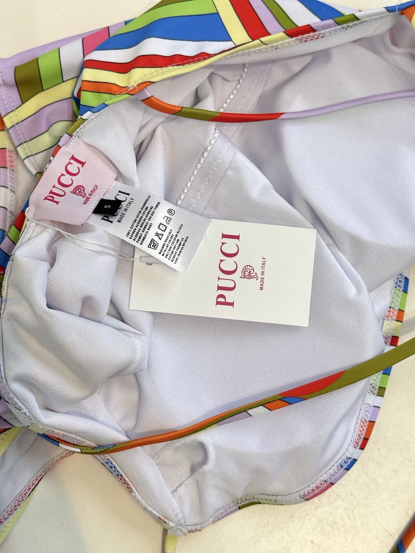 One-Shoulder Vibrant Psychedelic Print Swimsuit Monokini