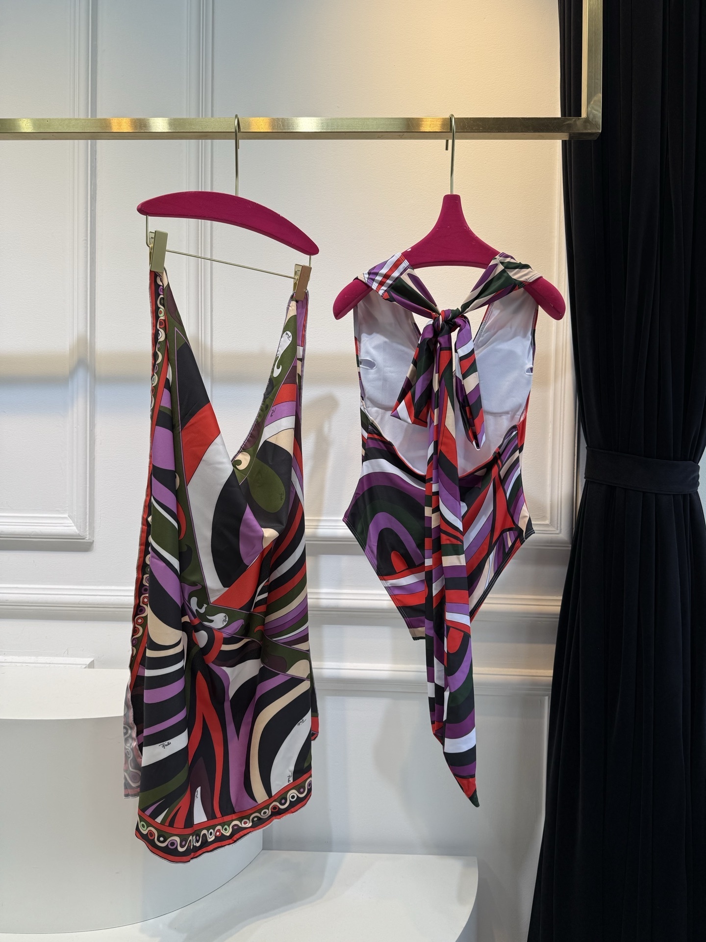 Vibrant Geometric Halter One-Piece Swimsuit with Tie-Knot Detail