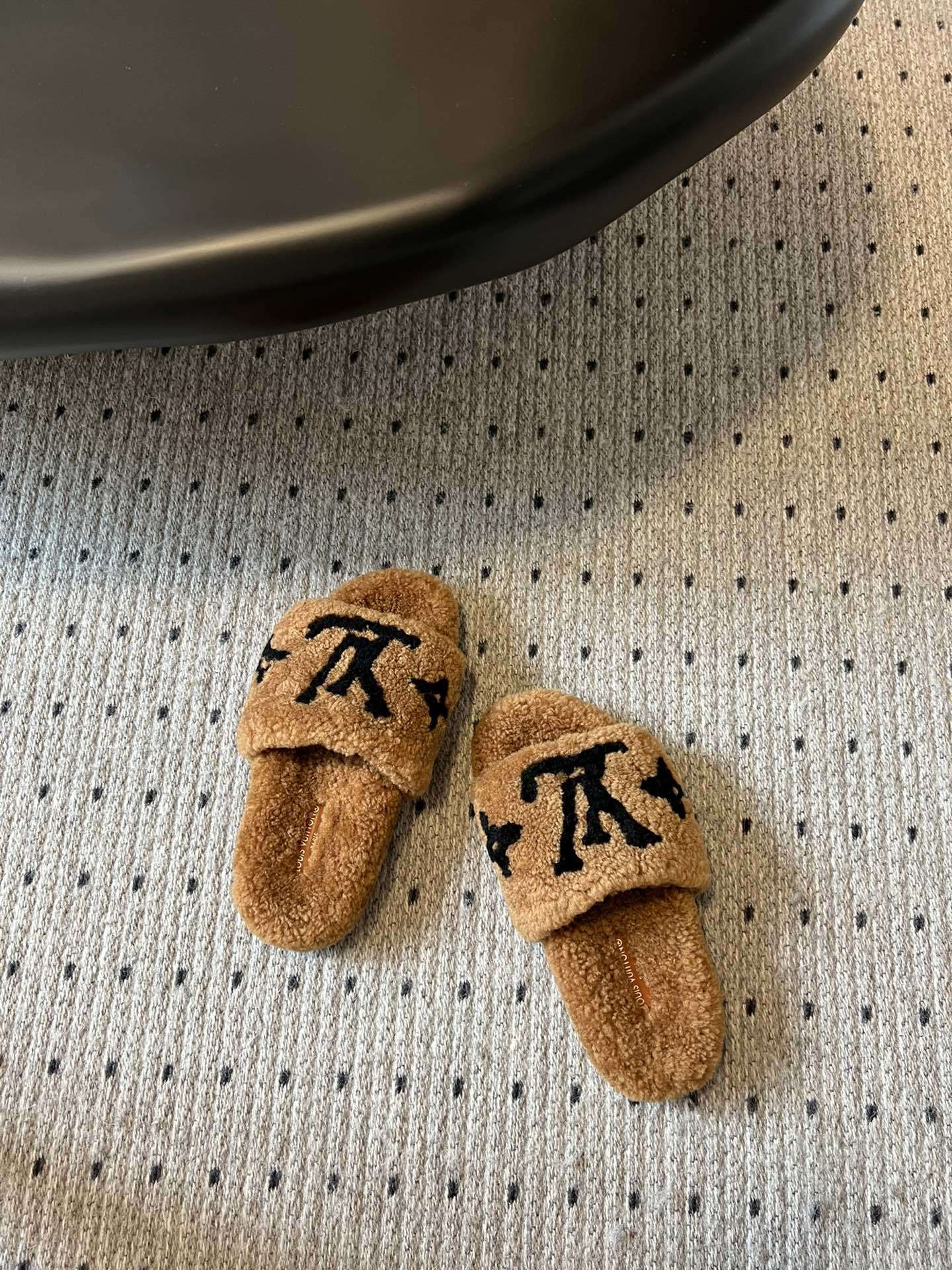 Louis Vuitton LV Monogram Shearling Slippers - Cognac Brown