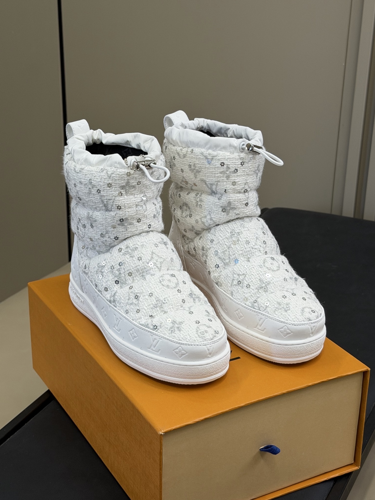 Louis Vuitton White Tweed Sequin Pillow Comfort Ankle Boots