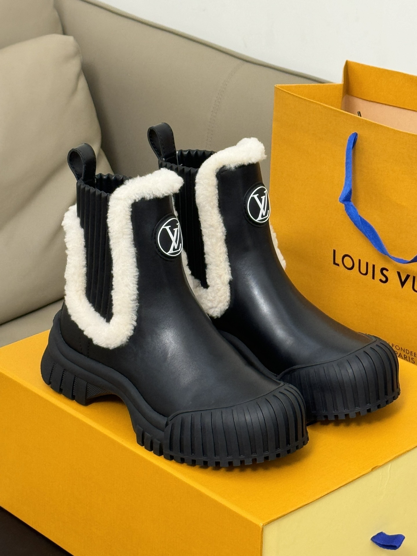 Louis Vuitton Territory Flat Ankle Boot with Shearling Trim - Black