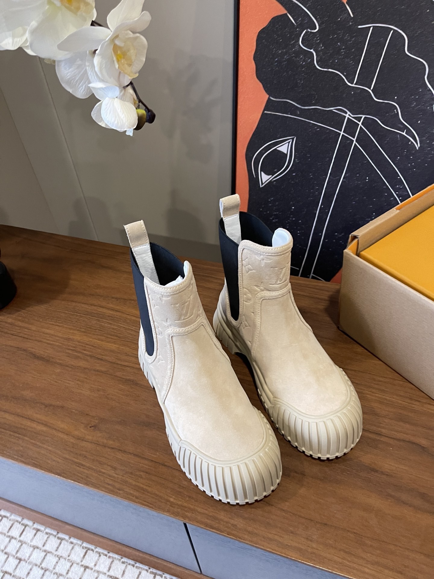 Louis Vuitton Ruby Chelsea Flat Boots - Beige Monogram