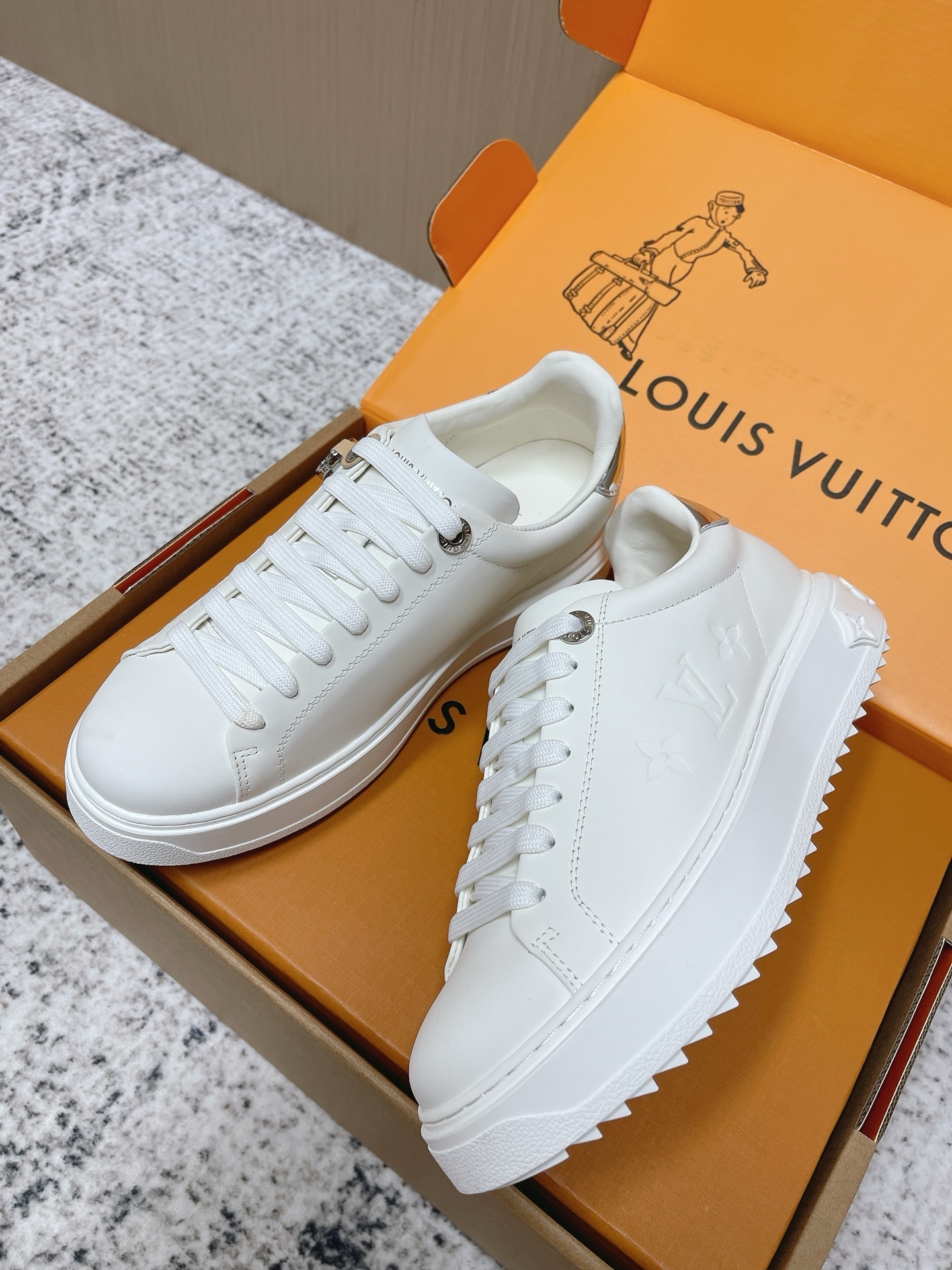 Louis Vuitton Frontrow White Monogram Leather Sneakers