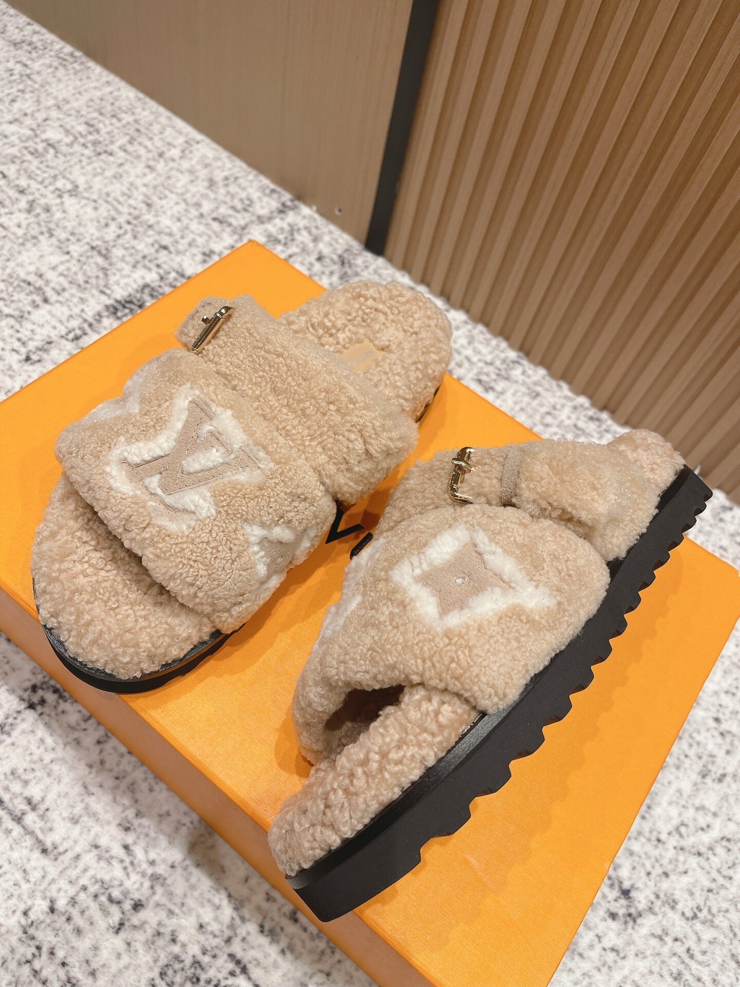 Louis Vuitton Shearling Paseo Flat Comfort Mules - Beige