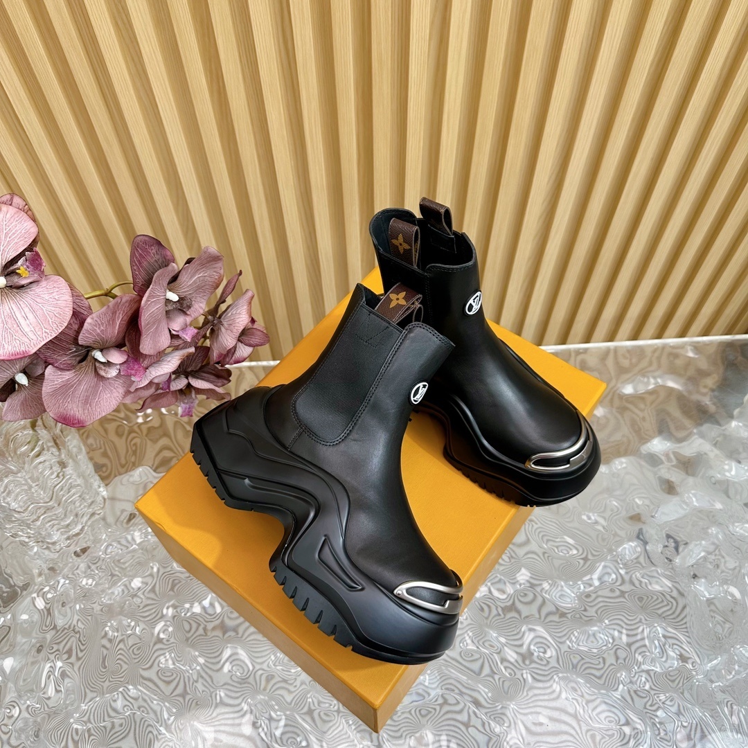 Louis Vuitton Black Leather Pillar Ankle Boots with Platform Sole
