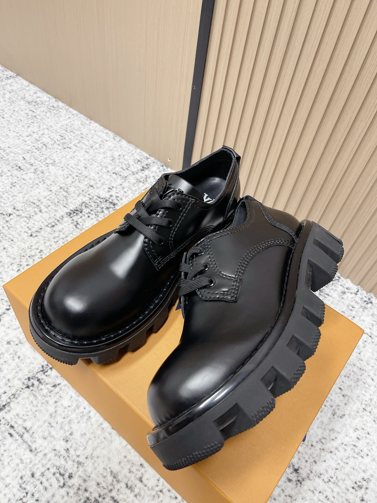 Luxury Men's Black Leather Chunky Derby Shoes - Designer Style