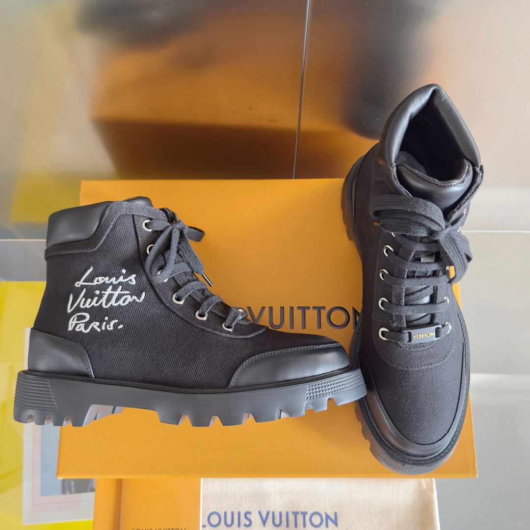 Louis Vuitton Men's Black High-Top Technical Fabric Sneakers