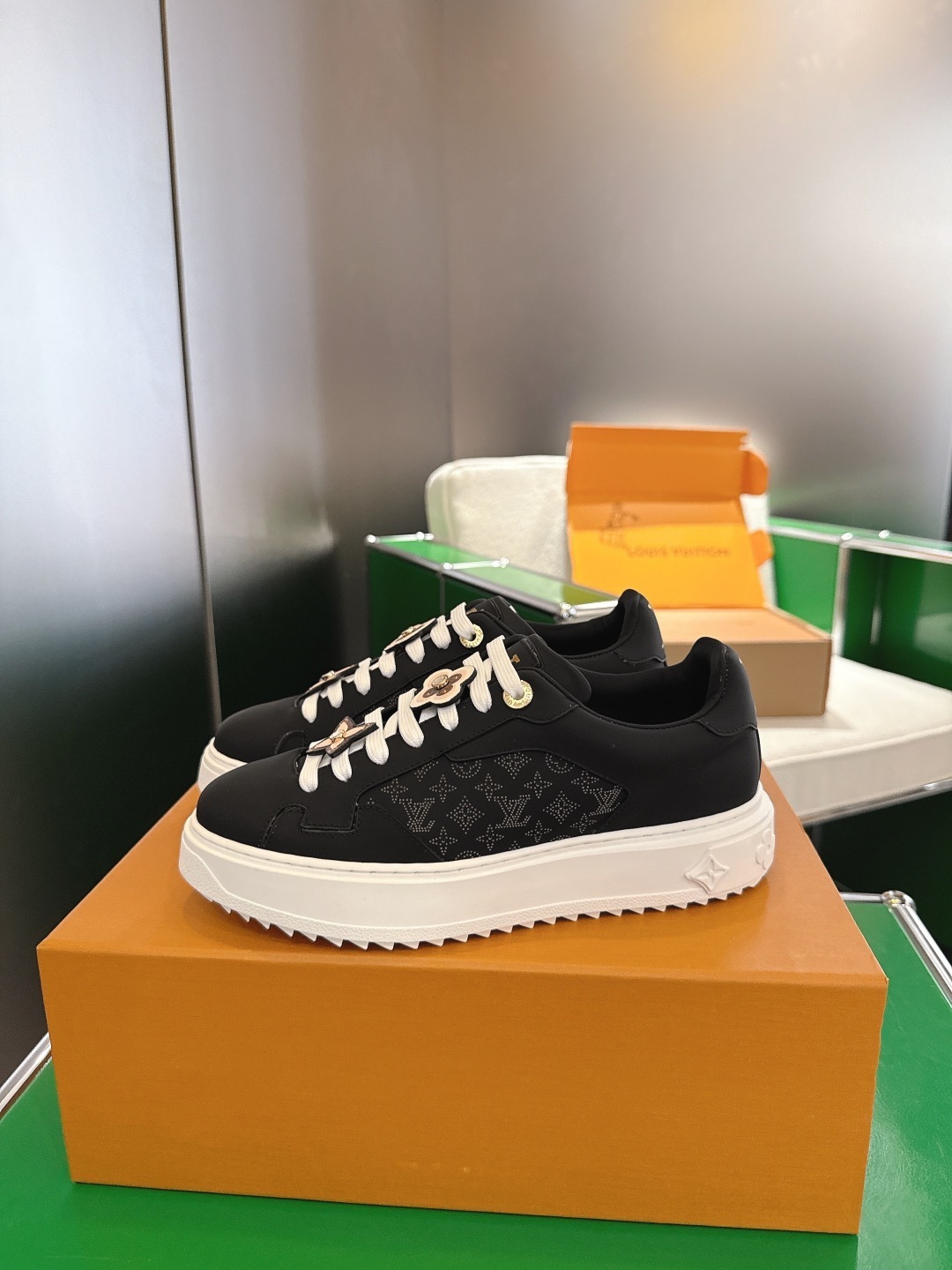 Louis Vuitton Time Out Black Leather Monogram Flower Sneakers