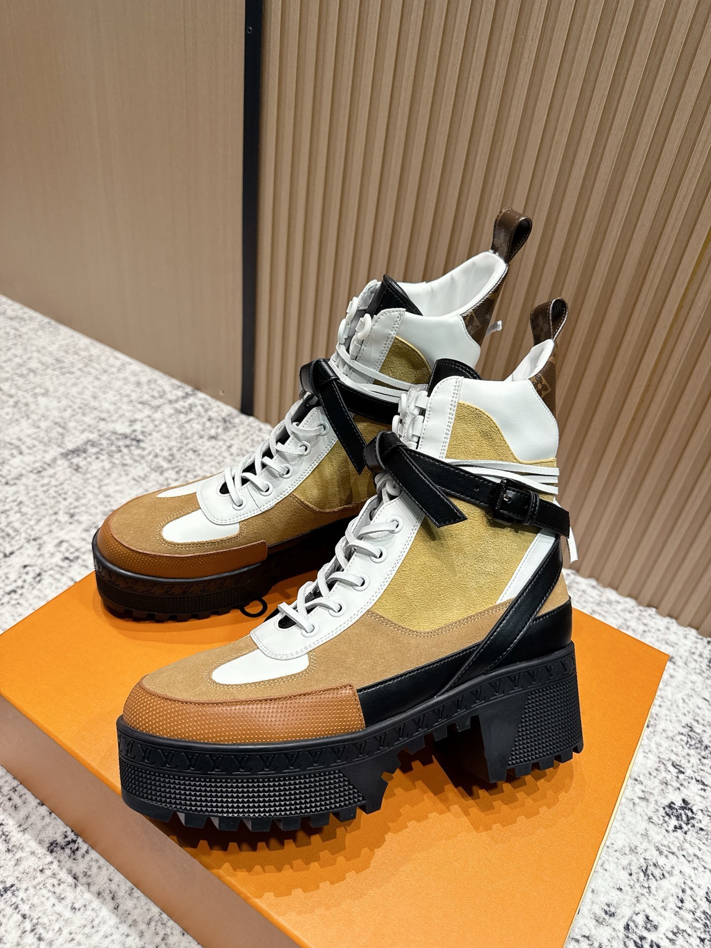 Women's Luxury Platform Desert Boots - Beige Suede Lace-up Design