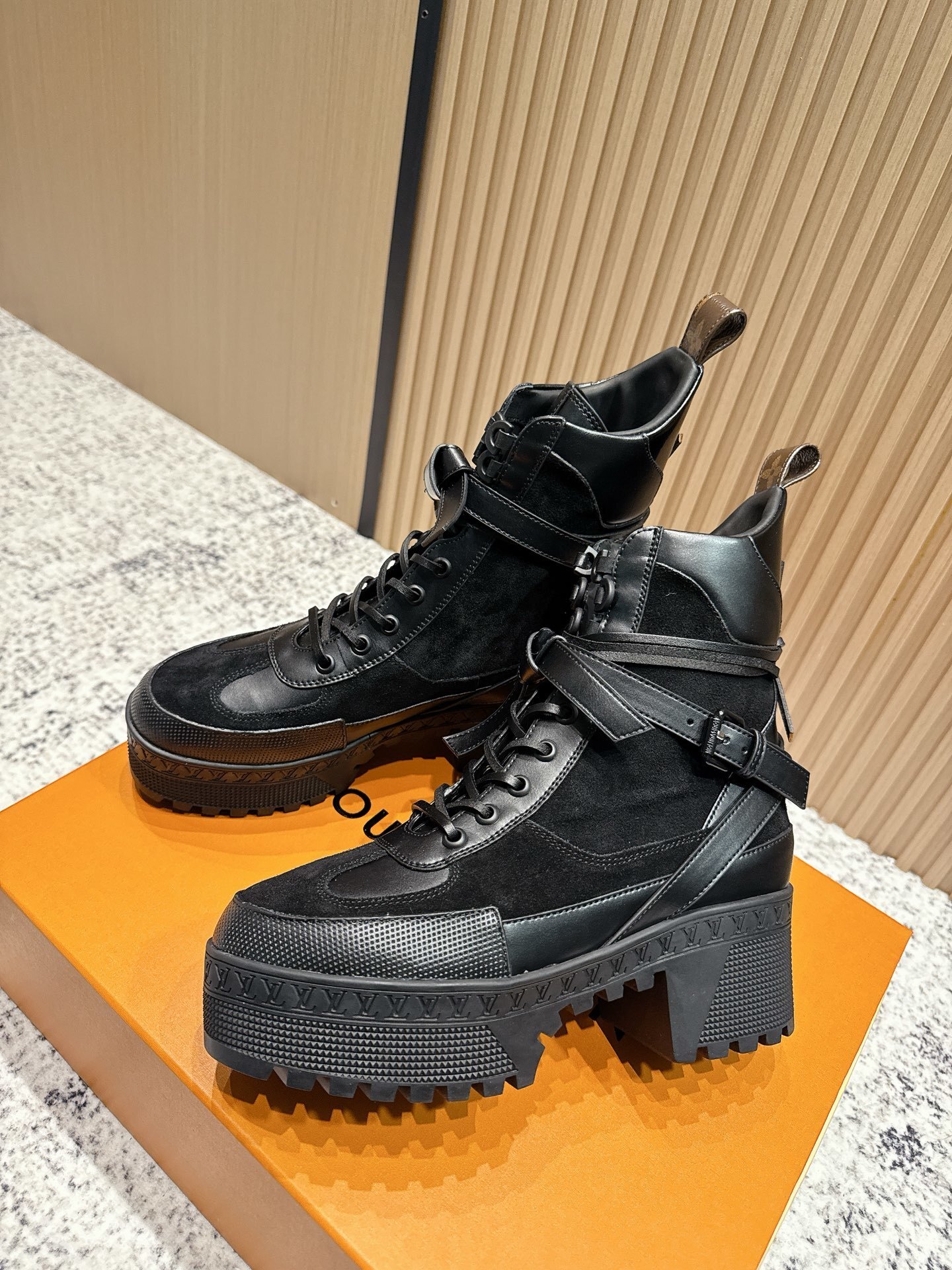 Louis Vuitton Laureate Platform Desert Boots - Black Leather