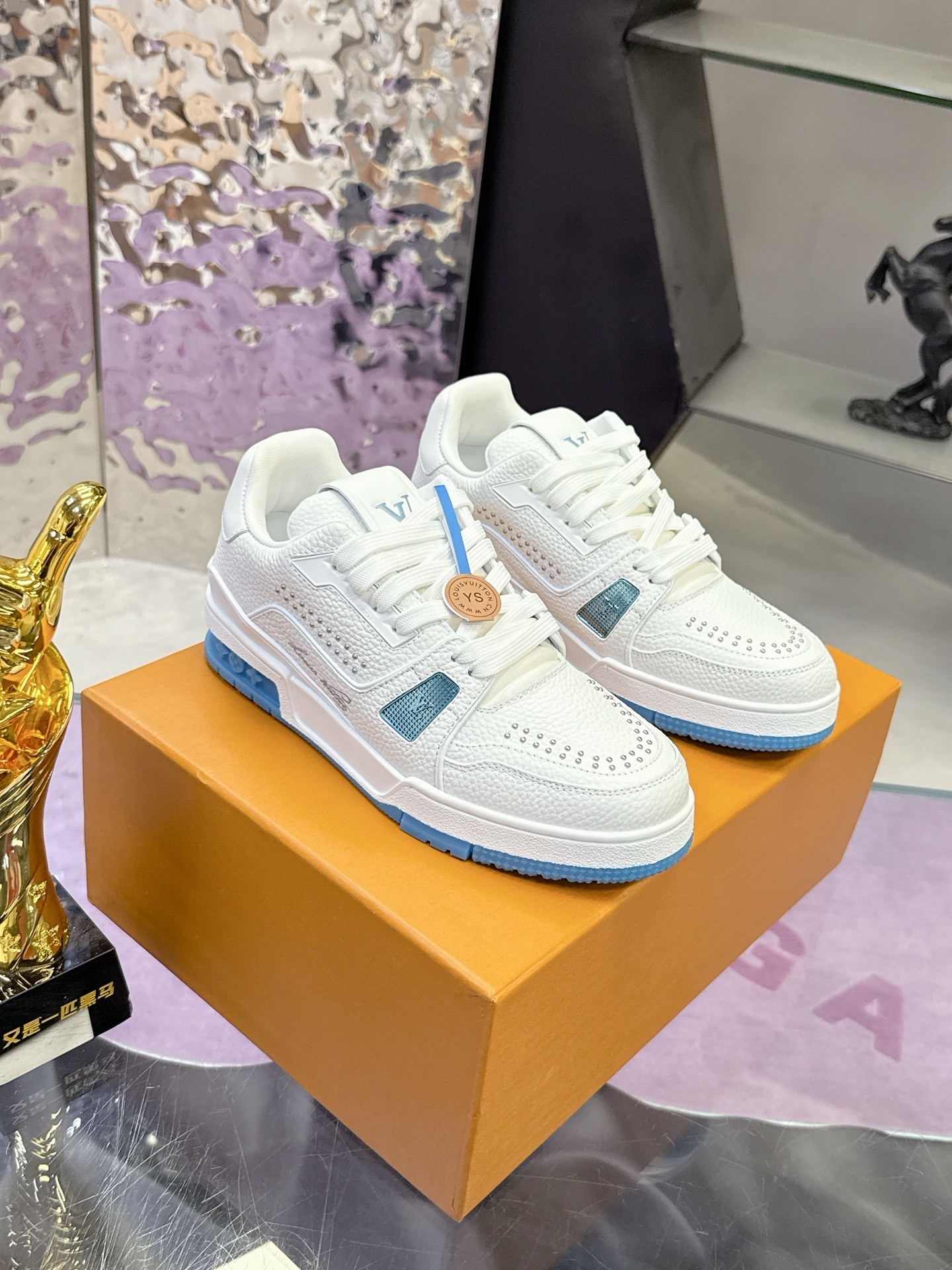 Louis Vuitton LV Trainer Sneaker White/Blue Grained Leather