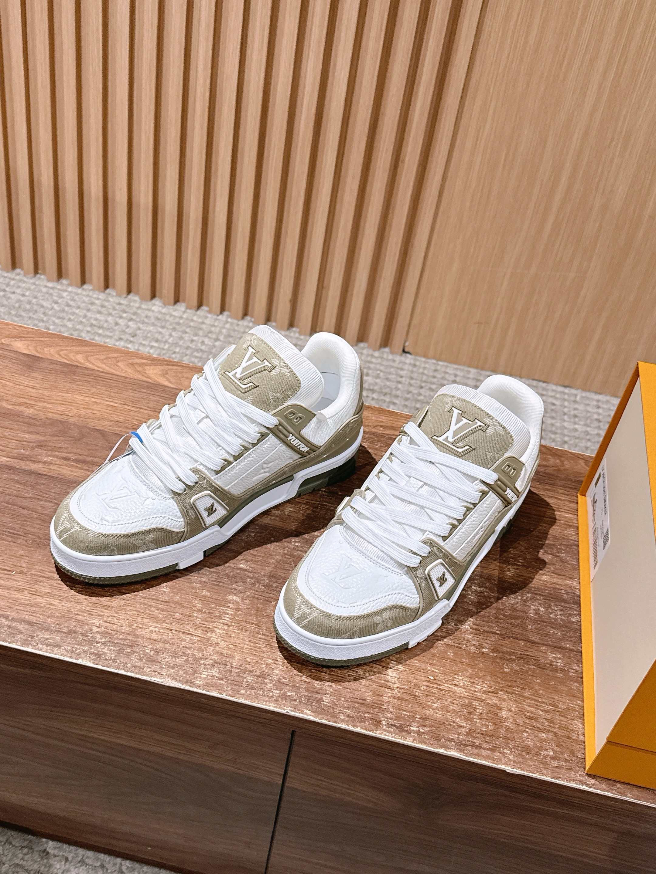 Premium Louis Vuitton LV Trainer Sneakers - White & Gold Monogram