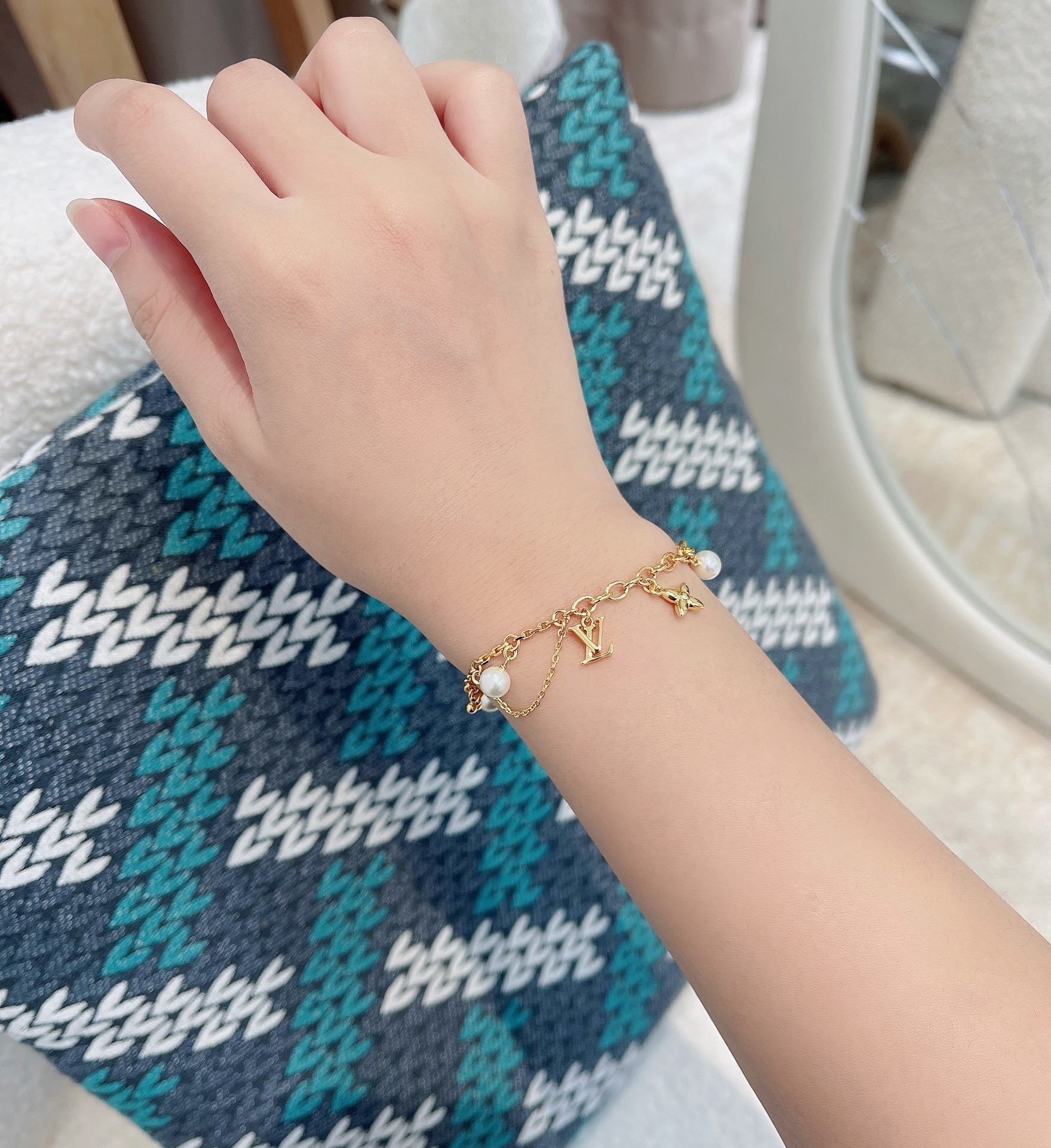 Luxury Charm Bracelet – Premium Quality Gold Plated