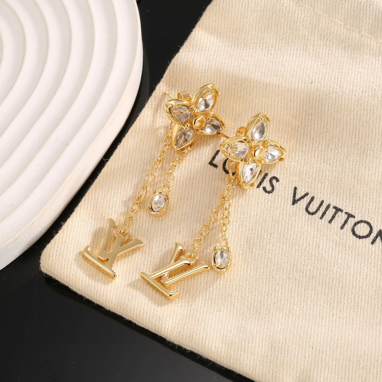 LV Gold Crystal Flower Earrings – Louis Vuitton Gold Crystal Flower