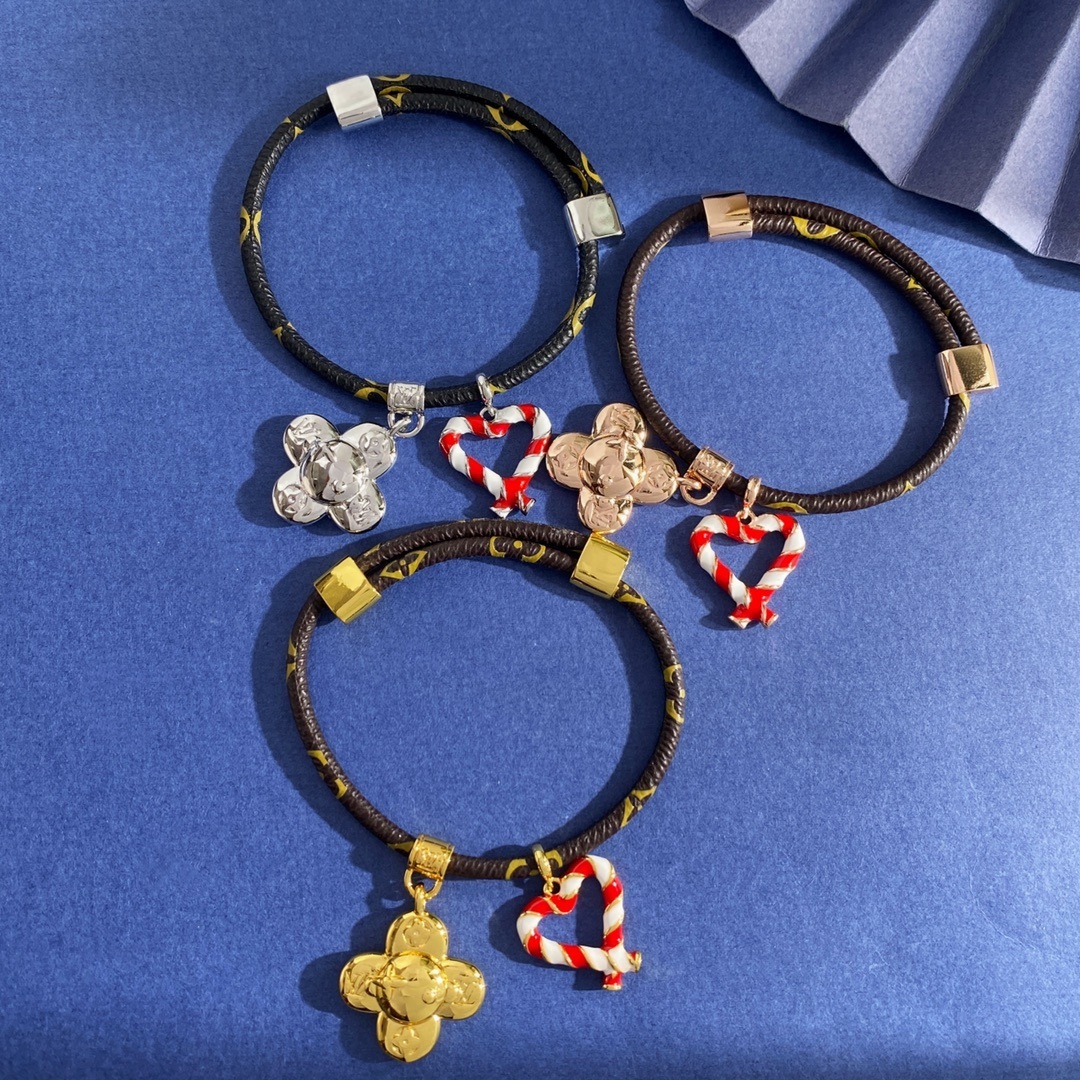 Vivienne Xmas Bracelet Premium Quality – Limited Edition