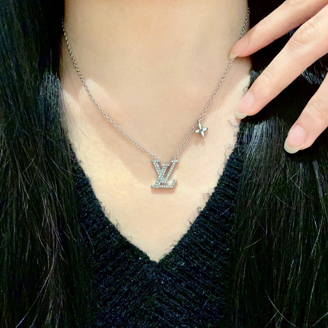 Louis Vuitton Silver Strass LV Necklace – Sparkling Elegance