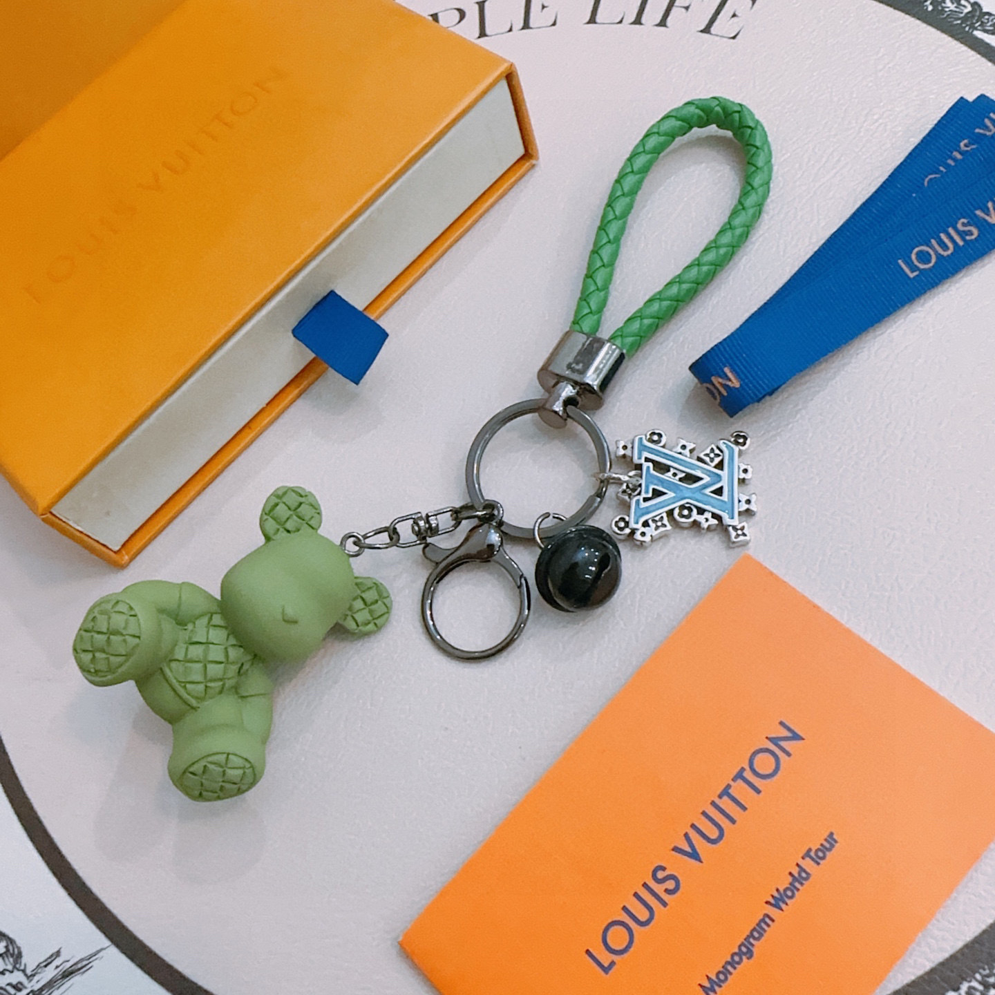 LV Green Leather Teddy Keychain – Louis Vuitton Green Leather Teddy